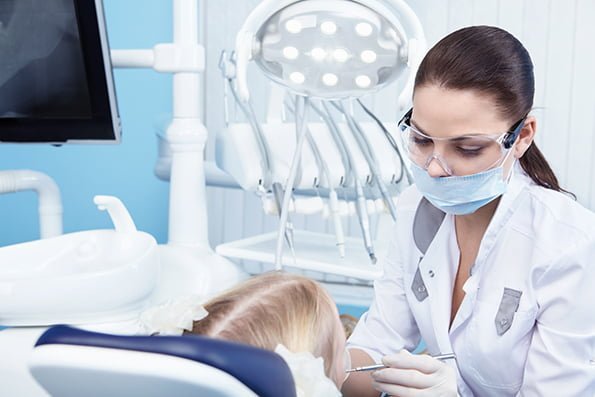 ¿Cada cuánto deberíamos ir al dentista?  - Clínica Dental Enbata