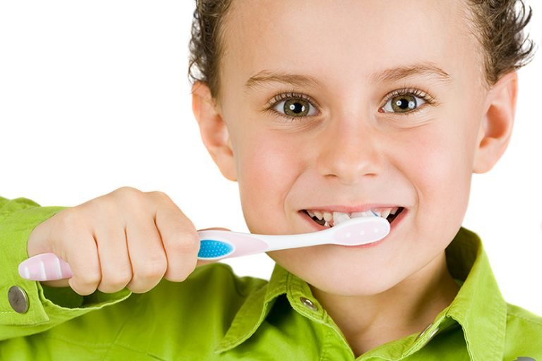 Cómo Mantener El Cepillo De Dientes Limpio - Clínica Dental Enbata